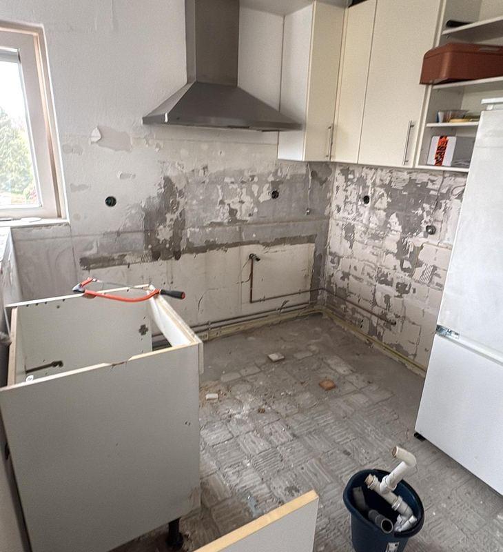 Keuken voor renovatie Heemstede